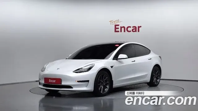 Tesla 3 RWD