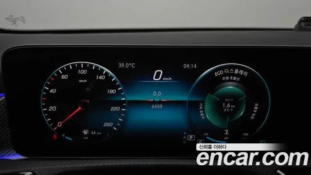 Mercedes-Benz A-Class A220, миниатюра 24