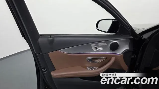 Mercedes-Benz E-Class E250, миниатюра 14