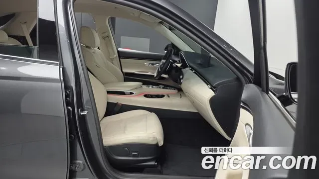 Genesis GV70 2.5T бензин 2WD ( ), миниатюра 21