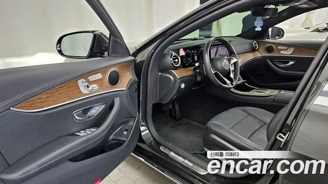 Mercedes-Benz E-Class E220d 4MATIC, миниатюра 6