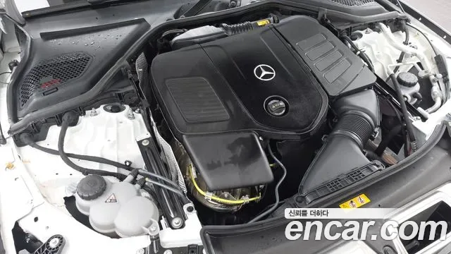 Mercedes-Benz E-Class E200 AMG Line, миниатюра 5