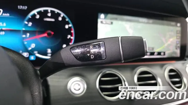 Mercedes-Benz E-Class E250, миниатюра 20