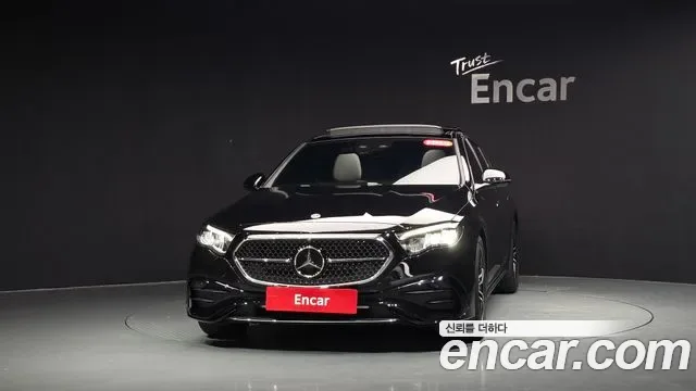 Mercedes-Benz E-Class E200 AMG Line, миниатюра 23