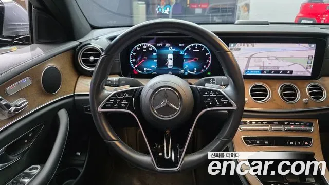 Mercedes-Benz E-Class E250, миниатюра 24