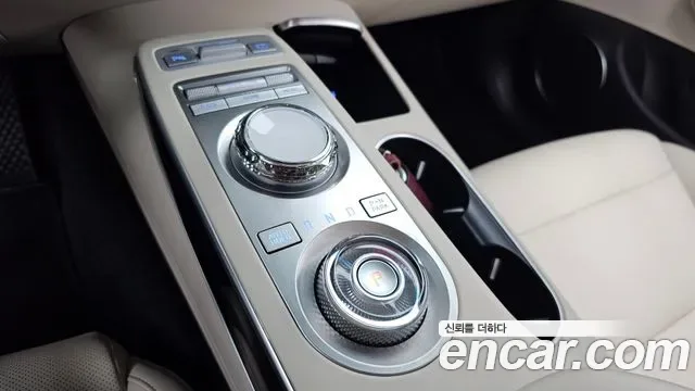 Genesis GV70 2.5T бензин 2WD ( ), миниатюра 13