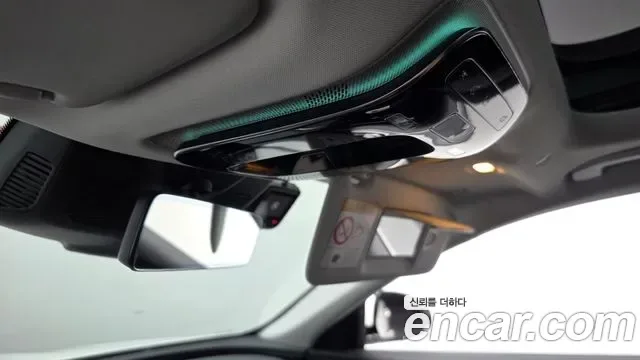Mercedes-Benz E-Class E200, миниатюра 11