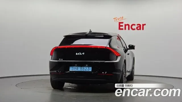 Kia EV6, миниатюра 3
