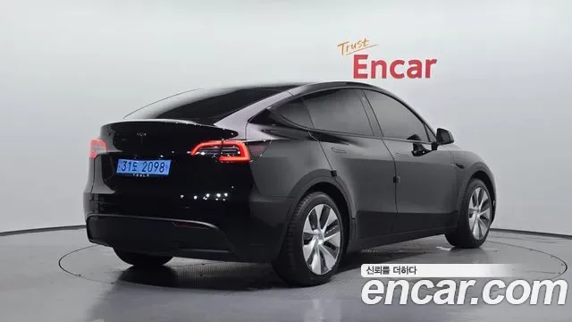 Tesla Y RWD, миниатюра 8