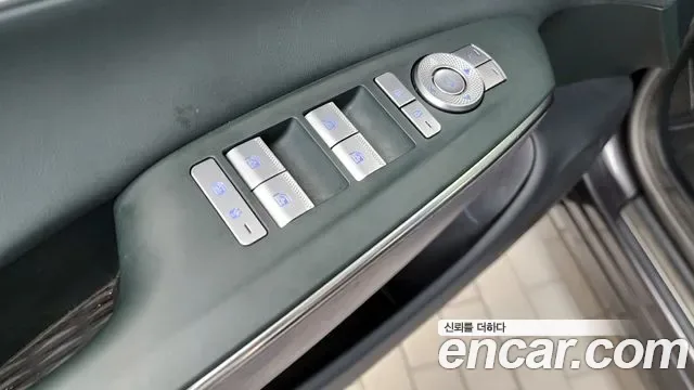 Genesis GV70 2.5T бензин AWD ( ), миниатюра 19
