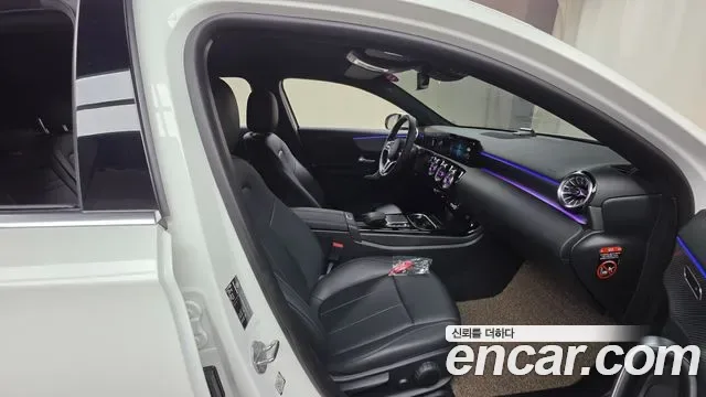 Mercedes-Benz A-Class A220, миниатюра 28
