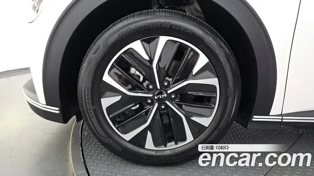 Kia EV6, миниатюра 24