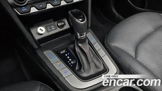 Hyundai Avante AD, миниатюра 4