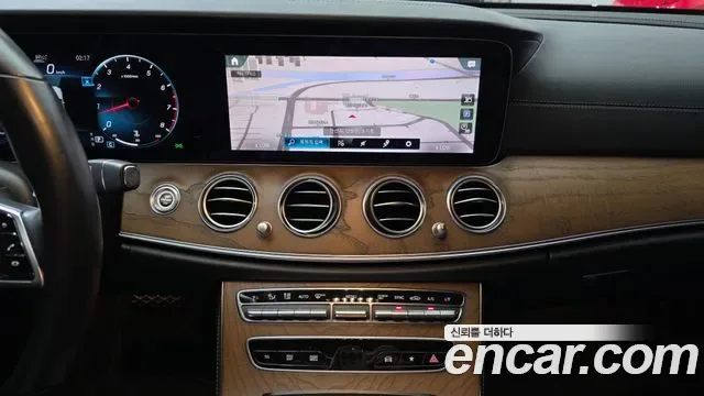 Mercedes-Benz E-Class E250, миниатюра 4