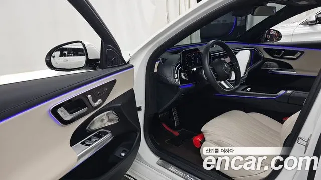 Mercedes-Benz E-Class E300 4MATIC AMG Line, миниатюра 25