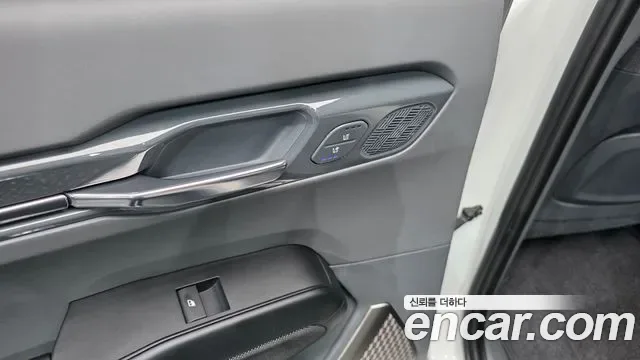 Kia EV9 4WD GT Line, миниатюра 10