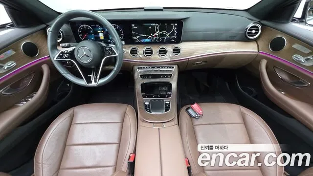 Mercedes-Benz E-Class E250, миниатюра 10