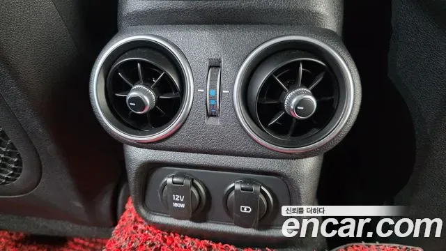 Kia Stinger, миниатюра 12
