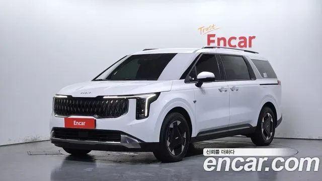 Kia Carnival HEV 9 мест Signature