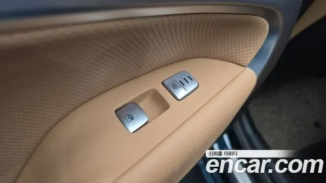 Genesis G70 бензин 2.0T 2WD ( ), миниатюра 23