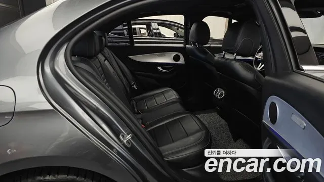 Mercedes-Benz E-Class E250, миниатюра 17
