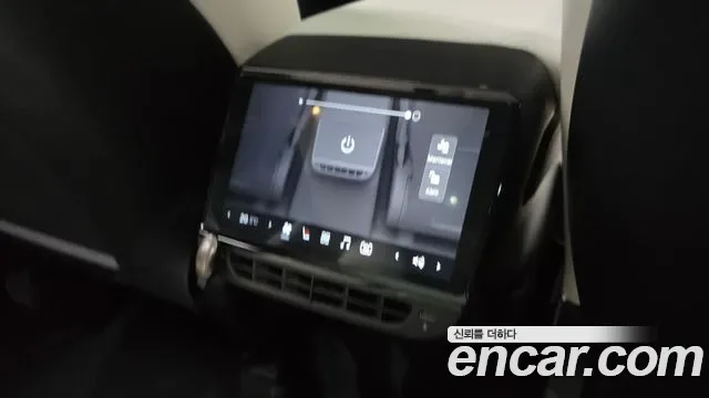 Tesla Y RWD, миниатюра 13