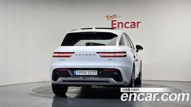 Genesis GV70 2.5T бензин AWD ( ), миниатюра 10