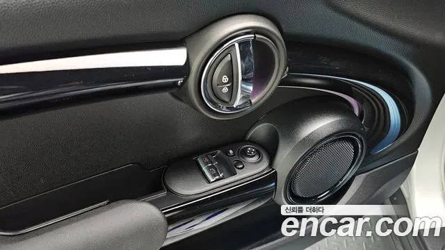 MINI Cooper SE III, миниатюра 30