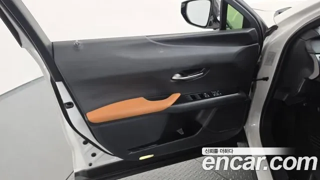 Lexus UX 2.0 2WD, миниатюра 20