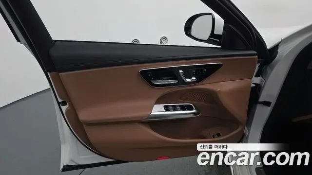 Mercedes-Benz E-Class E220d 4MATIC, миниатюра 21