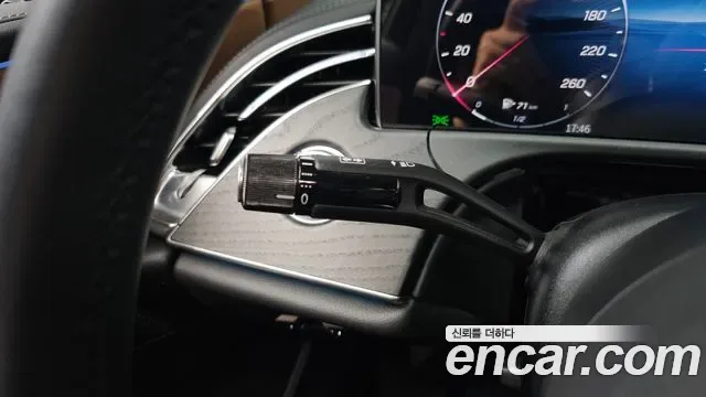 Mercedes-Benz E-Class E200, миниатюра 10