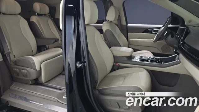 Kia Carnival бензин 7 мест Signature, миниатюра 23