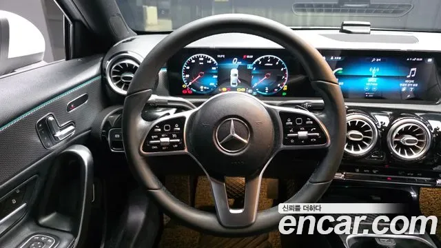 Mercedes-Benz A-Class A220, миниатюра 19