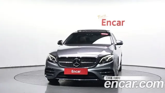 Mercedes-Benz E-Class E300 4MATIC AMG Line, миниатюра 23