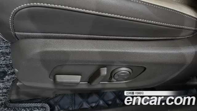 Kia Carnival бензин 9 мест Signature, миниатюра 6
