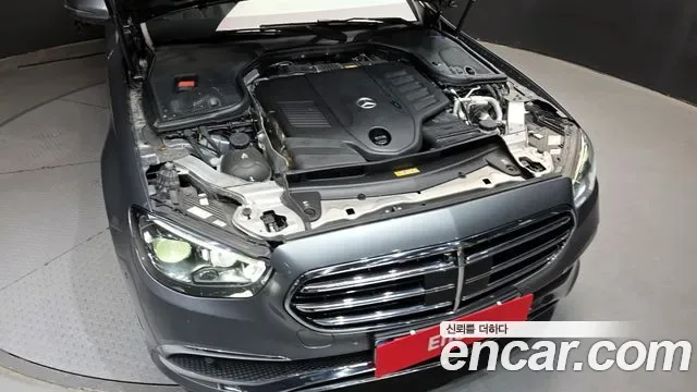 Mercedes-Benz E-Class E450 4MATIC, миниатюра 11