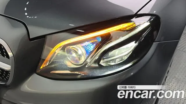 Mercedes-Benz E-Class E300 4MATIC AMG Line, миниатюра 19