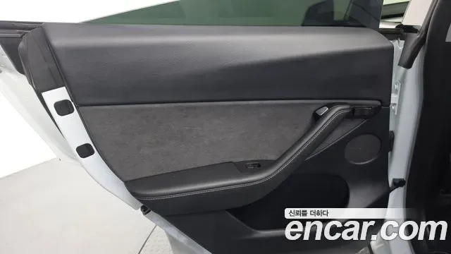 Tesla Y AWD, миниатюра 23