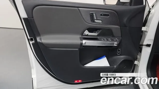 Mercedes-Benz EQB EQB300 4MATIC, миниатюра 11