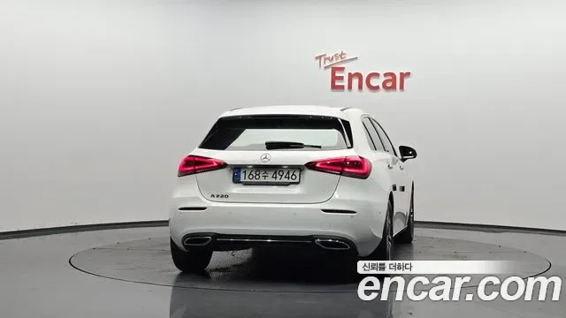Mercedes-Benz A-Class A220, миниатюра 4