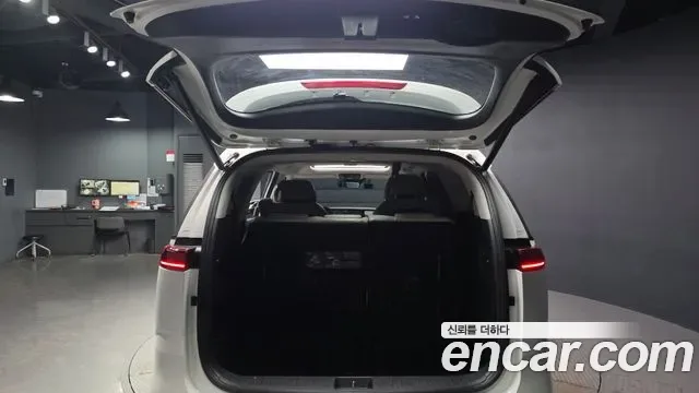 Kia Carnival бензин 7 мест Signature, миниатюра 15