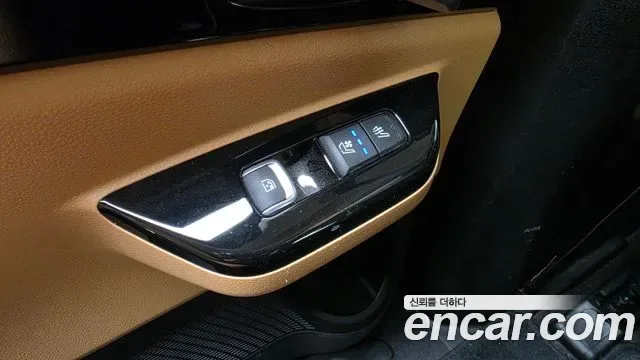 Kia Carnival бензин 7 мест, миниатюра 30