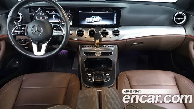 Mercedes-Benz E-Class E250, миниатюра 25