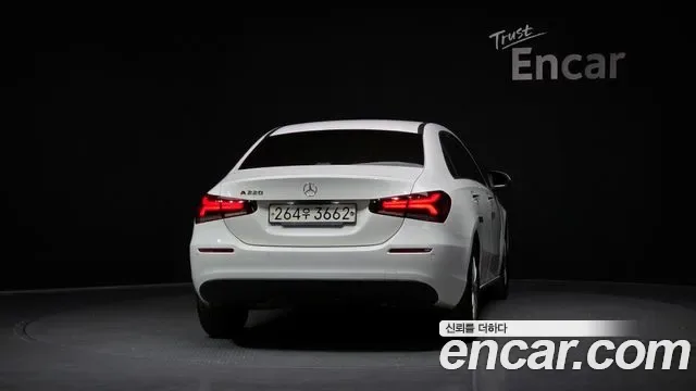 Mercedes-Benz A-Class A220, миниатюра 4