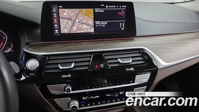 BMW 5 (G30) 530i xDrive, миниатюра 8