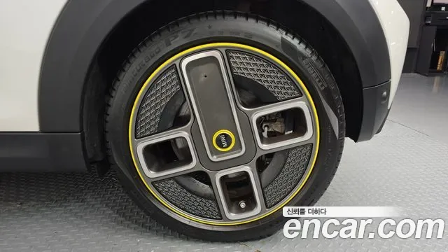 MINI Cooper SE III, миниатюра 8