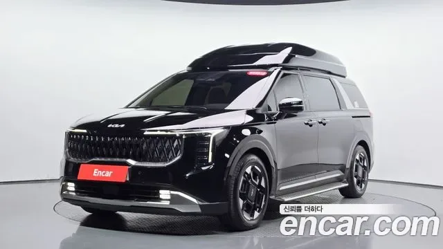 Kia Carnival бензин 7 мест Signature