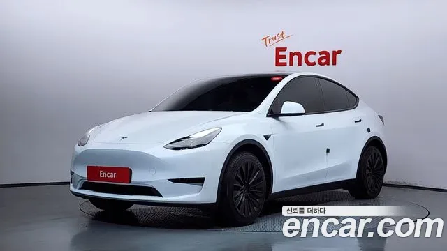 Tesla Y RWD