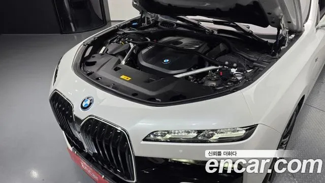 BMW 7 (G70) 750e xDrive M, миниатюра 6