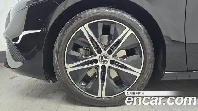 Mercedes-Benz A-Class A220, миниатюра 20